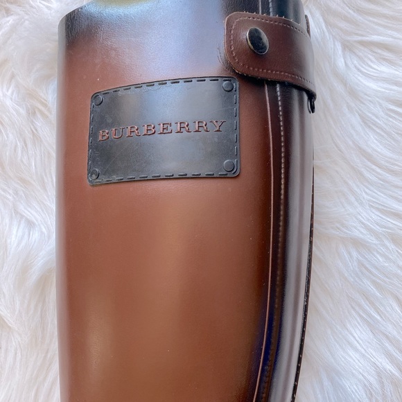 Burberry Sienna Equestrian Brown Rubber Rain Boots Size
38 or 7.5 in womens - Picture 10 of 12